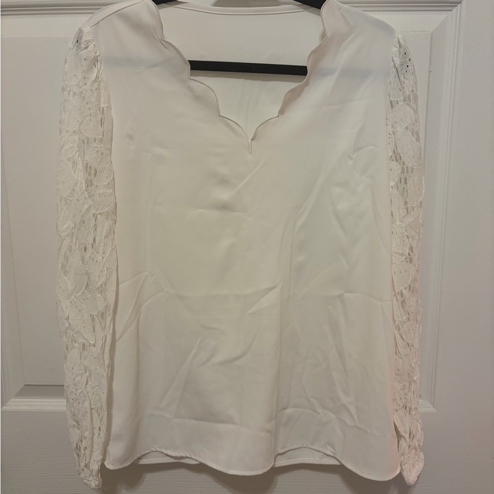 Elegant Scalloped Neck Lace Sleeve Blouse